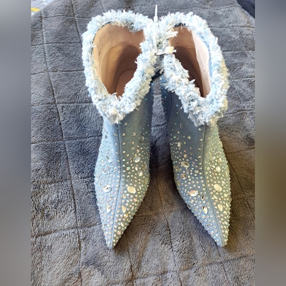 Ladies Denim Ankle booties Brand New- Size 8 - Picture 2 of 4